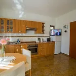 Apartman With Parking Space - 6984