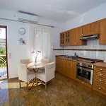 Apartman With Parking Space - 6984 Porec