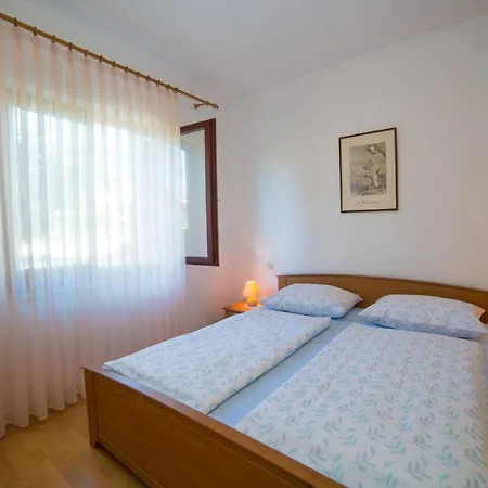 With Parking Space - 6984 Apartman