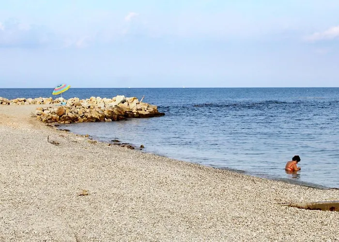 Lejlighed With Parking Space - 6984